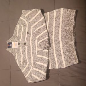 Boys sweater black and white